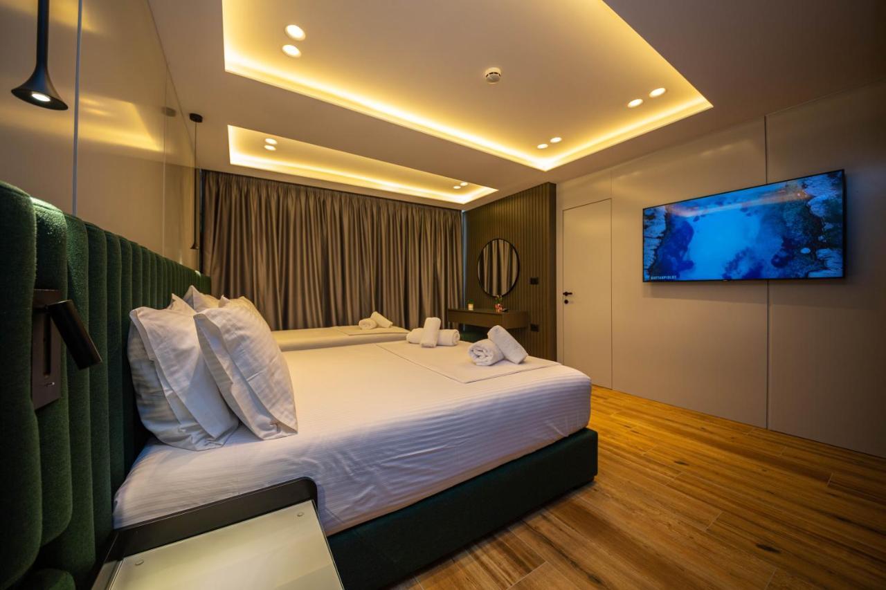 Hotel Lili-1 Saranda Zewnętrze zdjęcie
