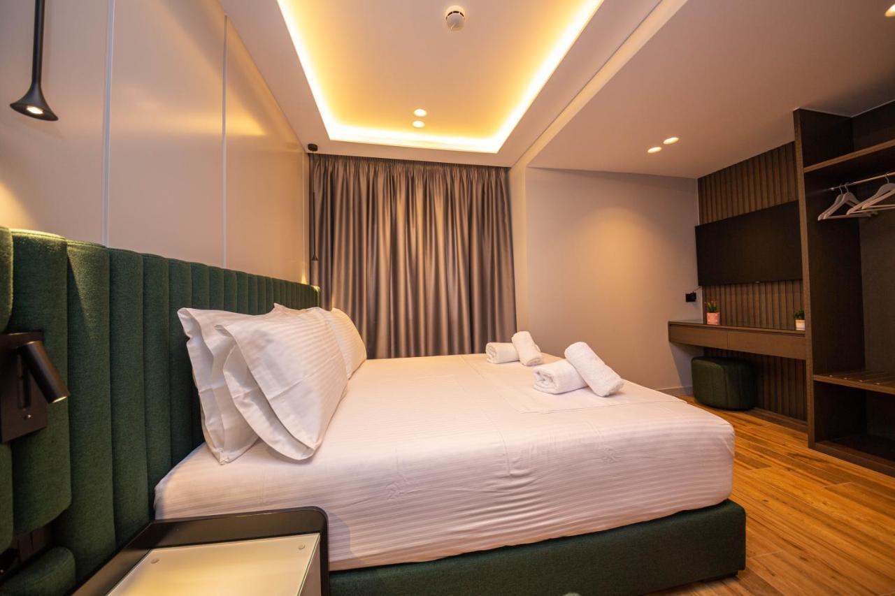 Hotel Lili-1 Saranda Zewnętrze zdjęcie