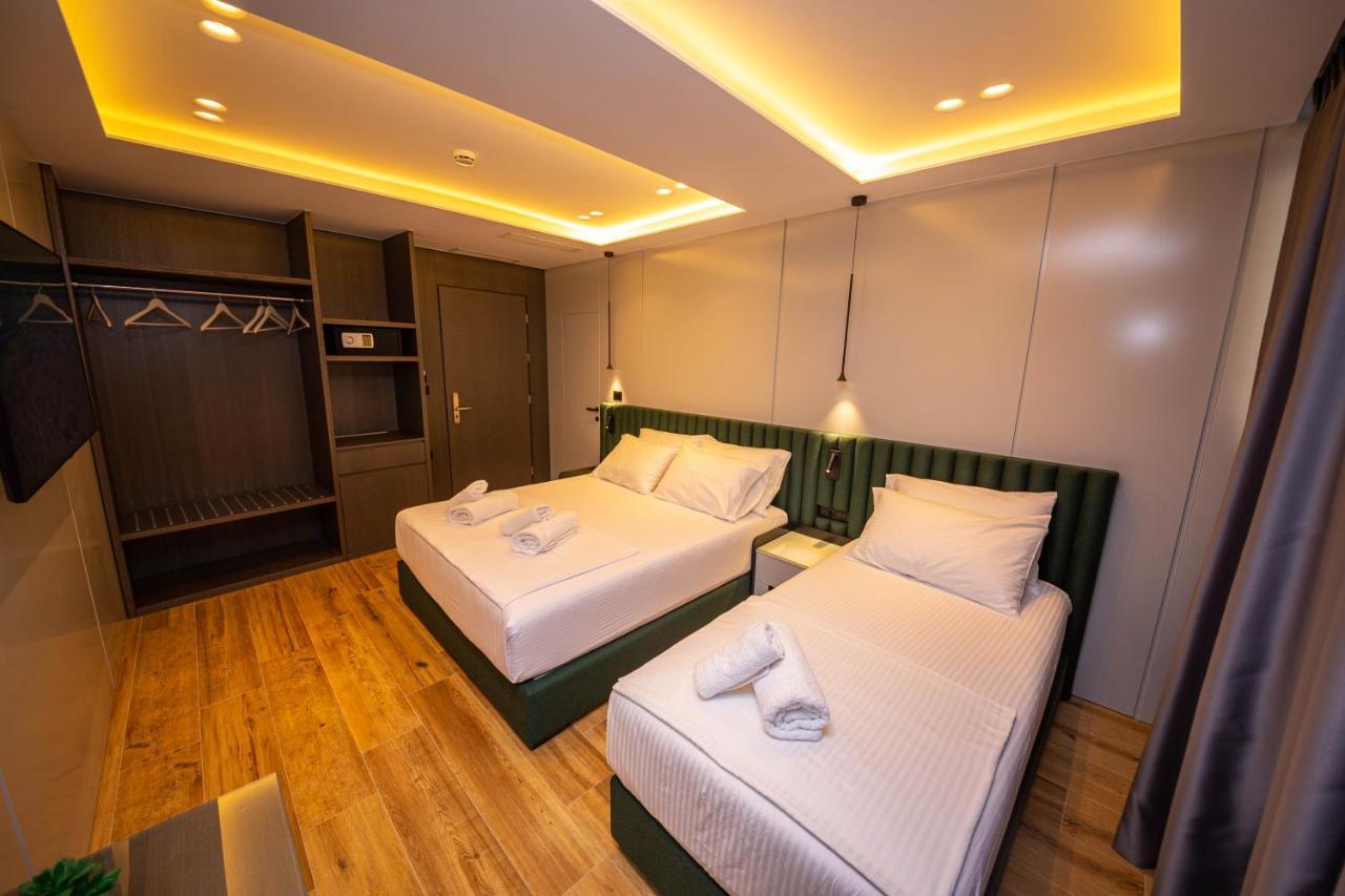 Hotel Lili-1 Saranda Zewnętrze zdjęcie