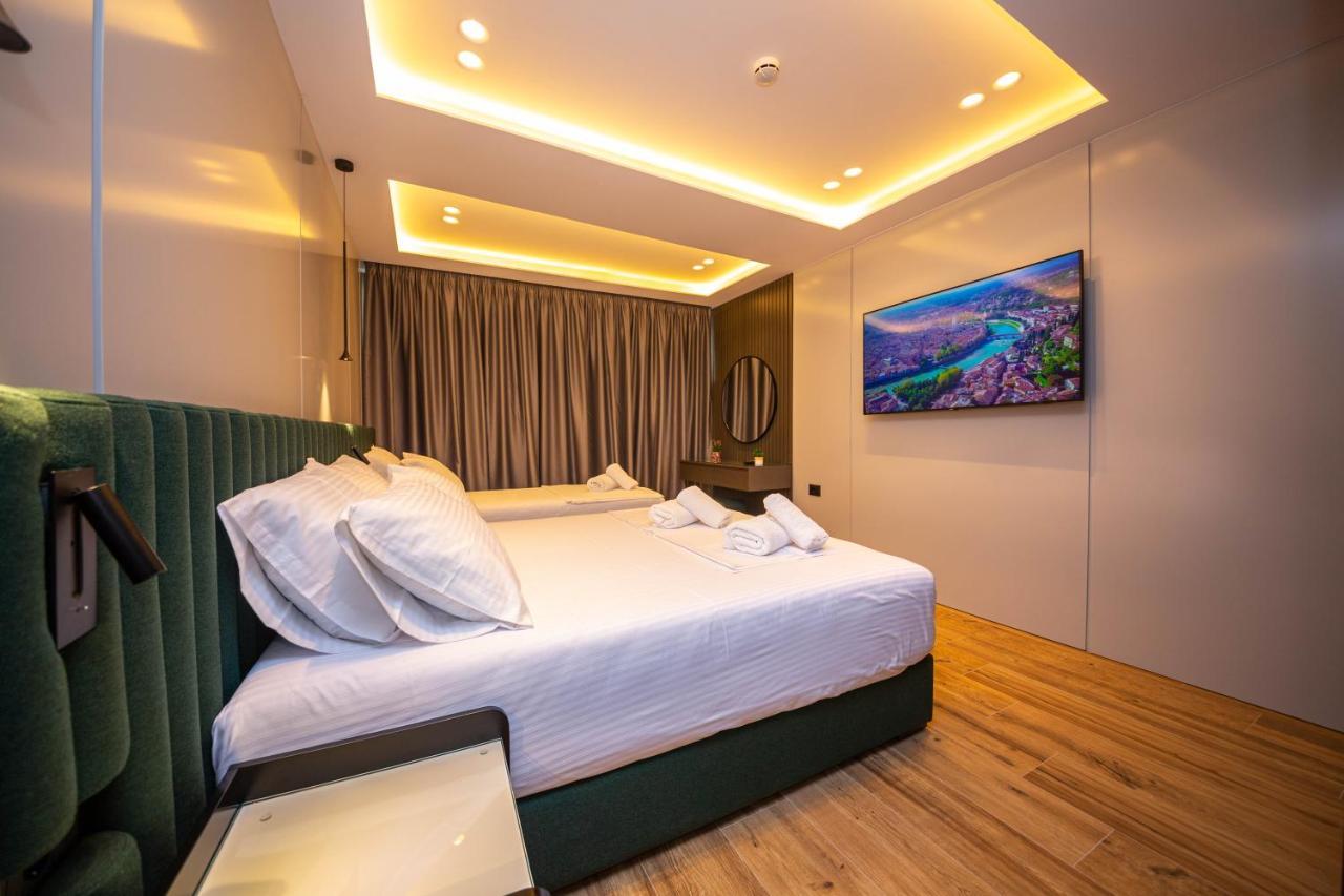Hotel Lili-1 Saranda Zewnętrze zdjęcie